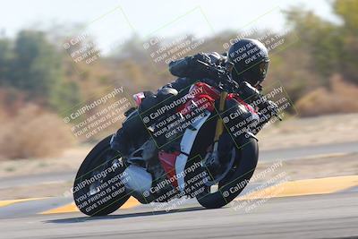 media/Feb-05-2023-SoCal Trackdays (Sun) [[b2340e6653]]/Turn 7 (940am)/